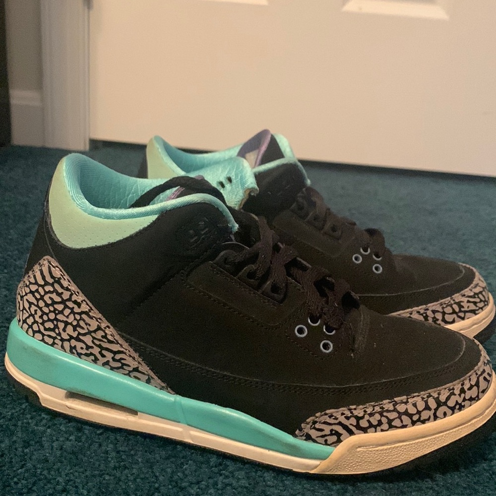 Air Jordan 3 Retro GG